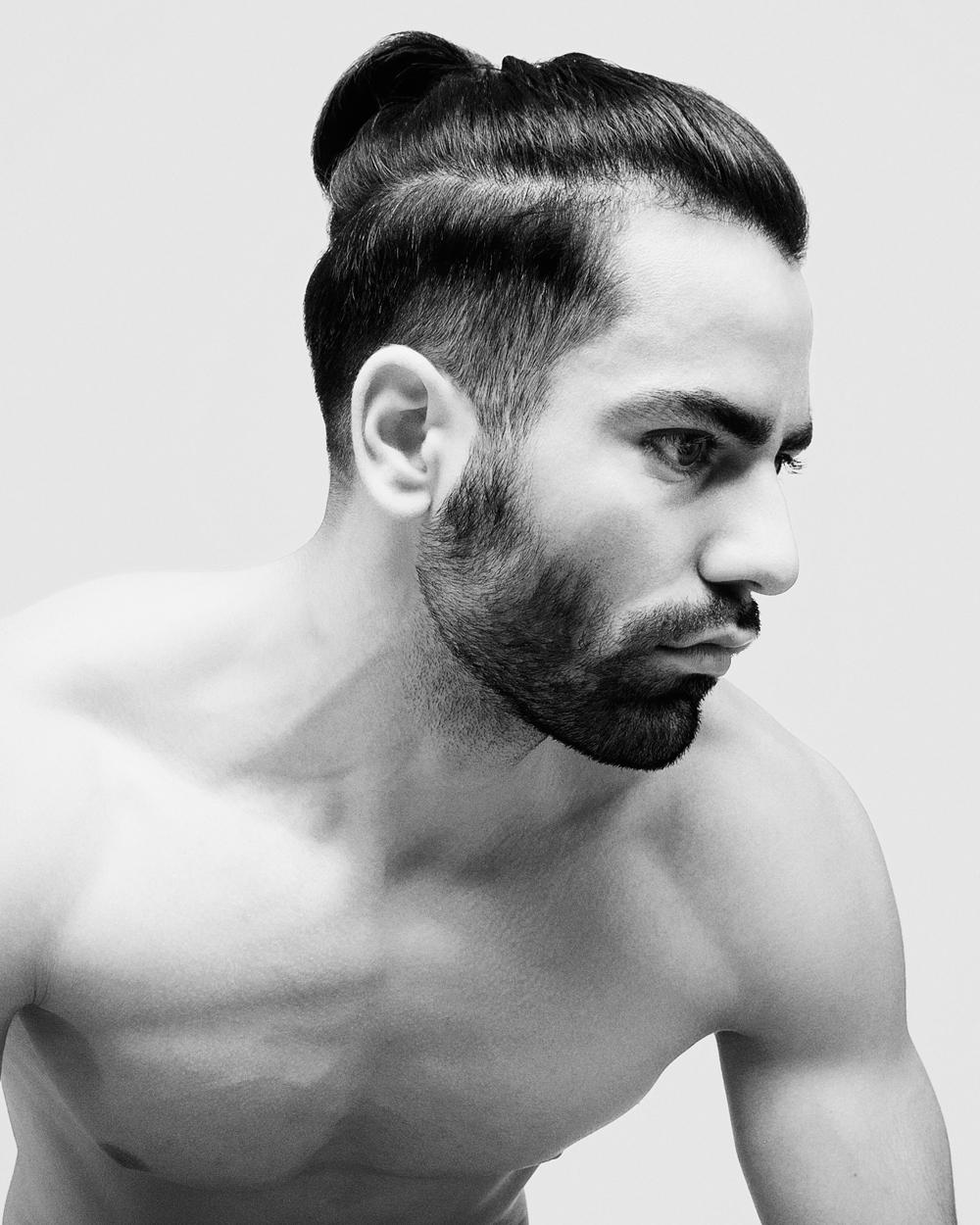 Robert Kirby London s men collection Chill short cut with pony tail and beard black and white stylish photo
